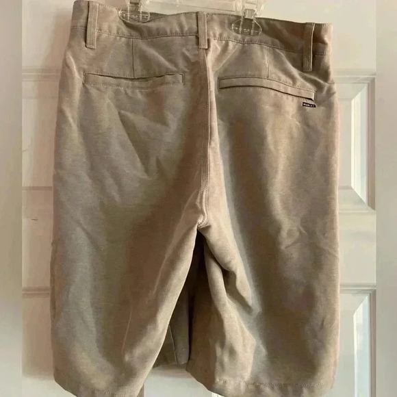Hurley Men’s 28 Waist Shorts - Picture 3 of 5